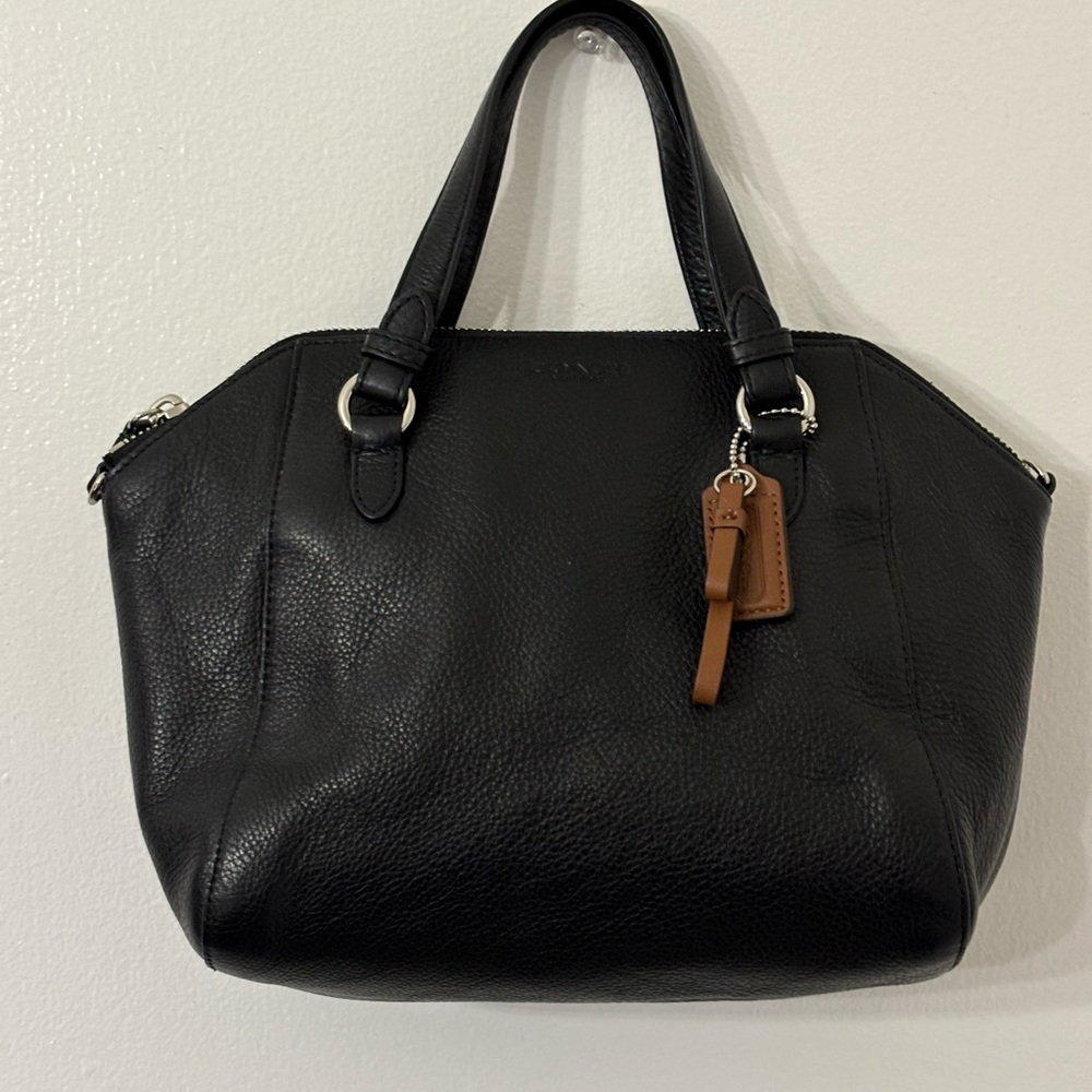 Coach black bag in EUC